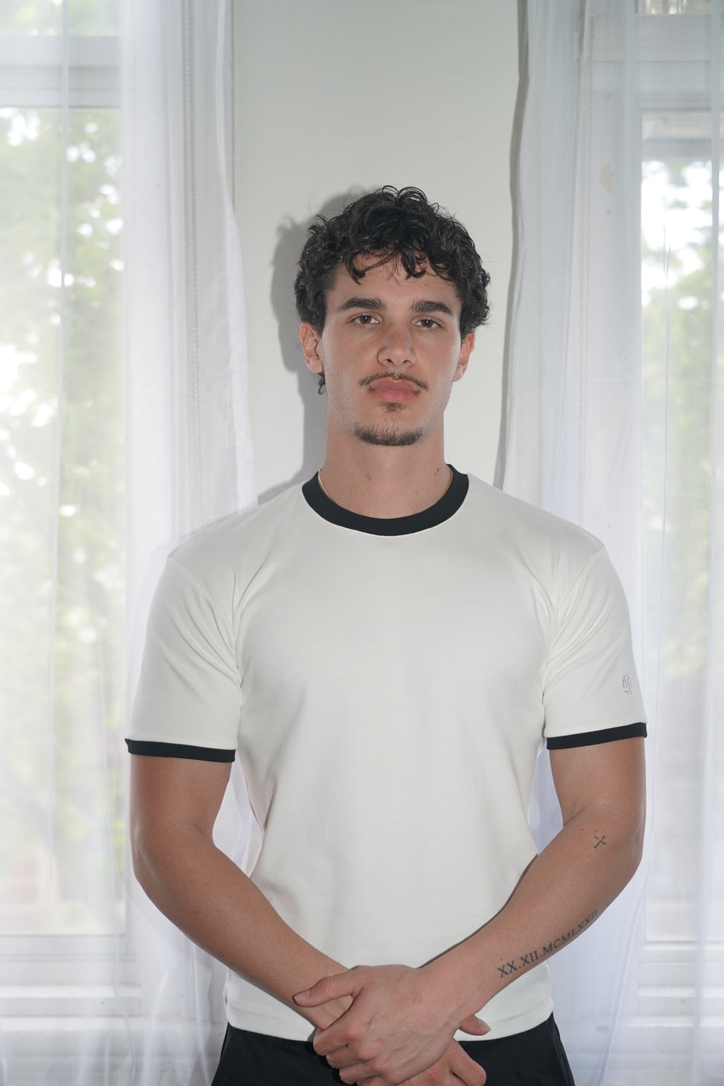milano fitted tee — white/black