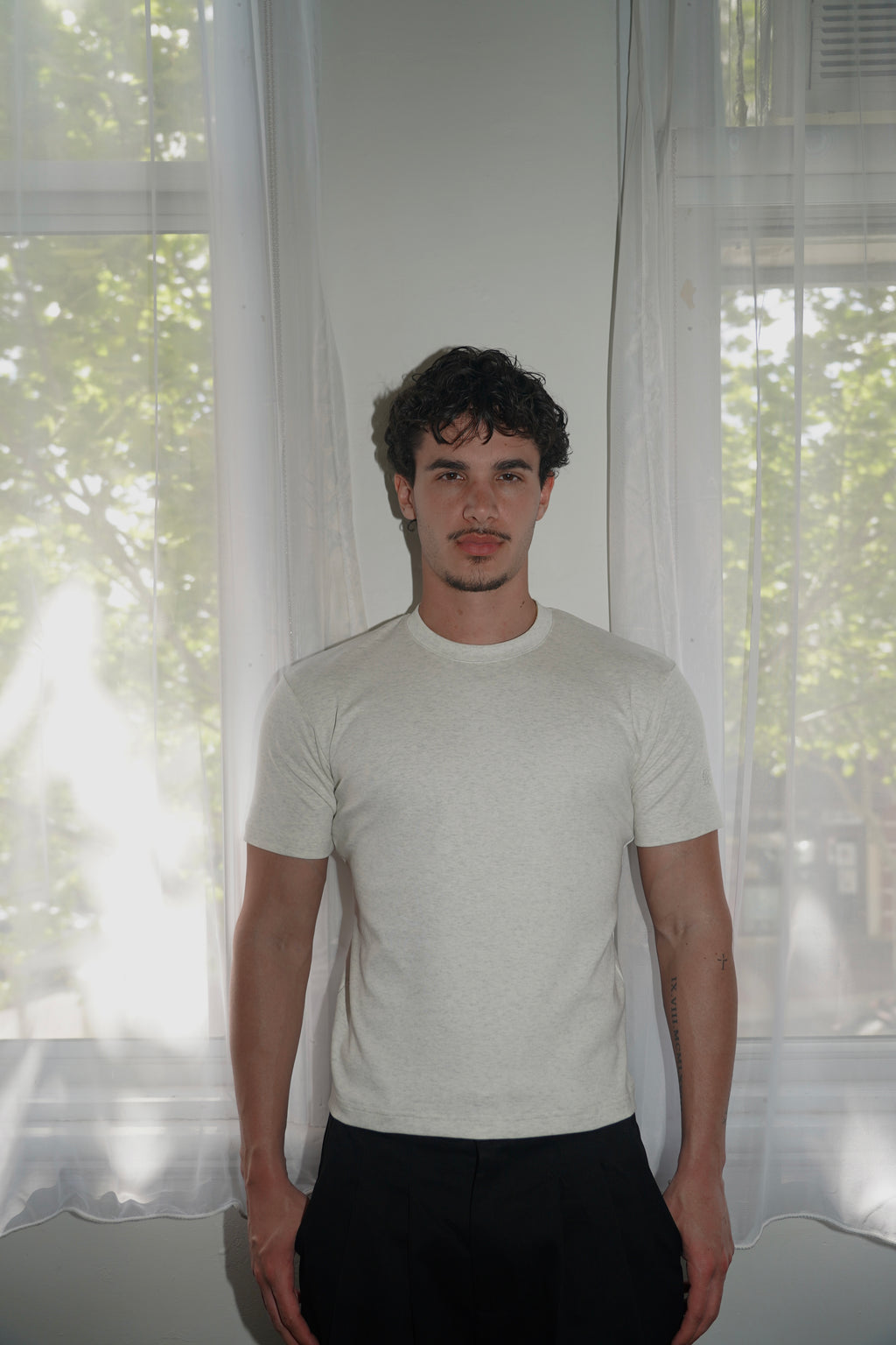 milano fitted tee — vintage grey