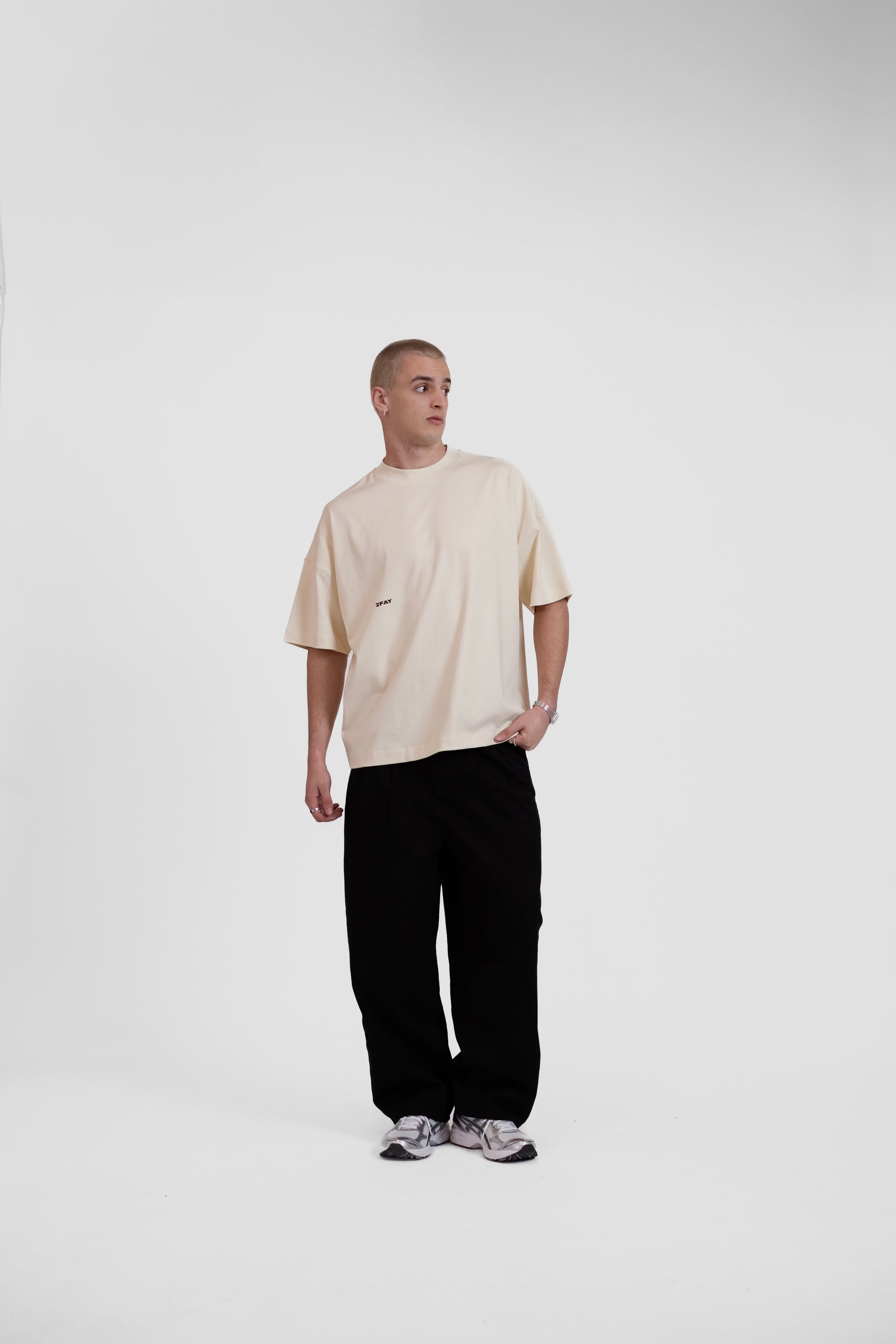 Exclusives Tee - Dune