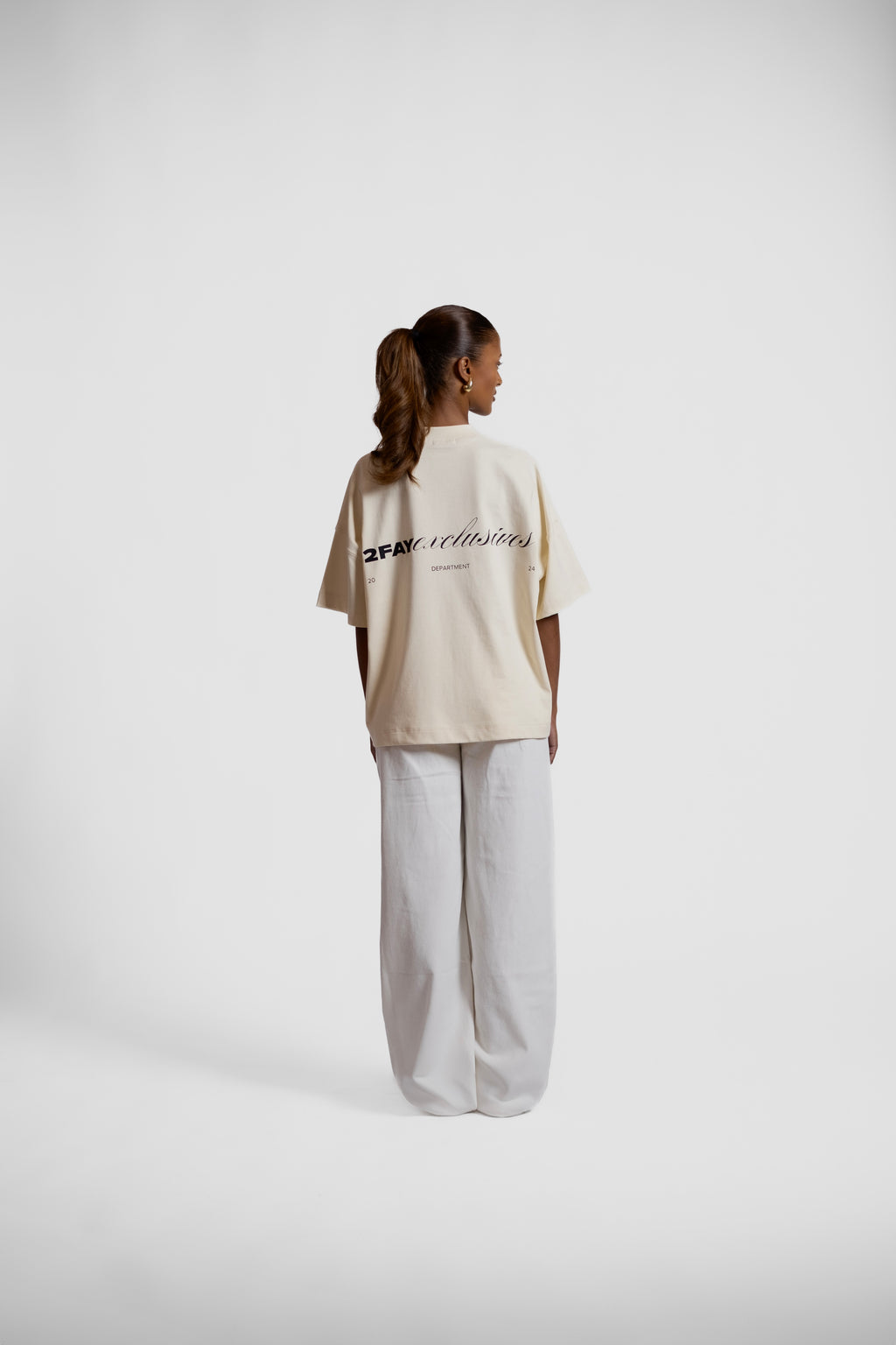 Exclusives Tee - Dune